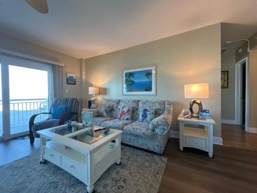 South Patrick Shores Apartment | Beachfront Condo, Ocean Views, Near Patrick SFB