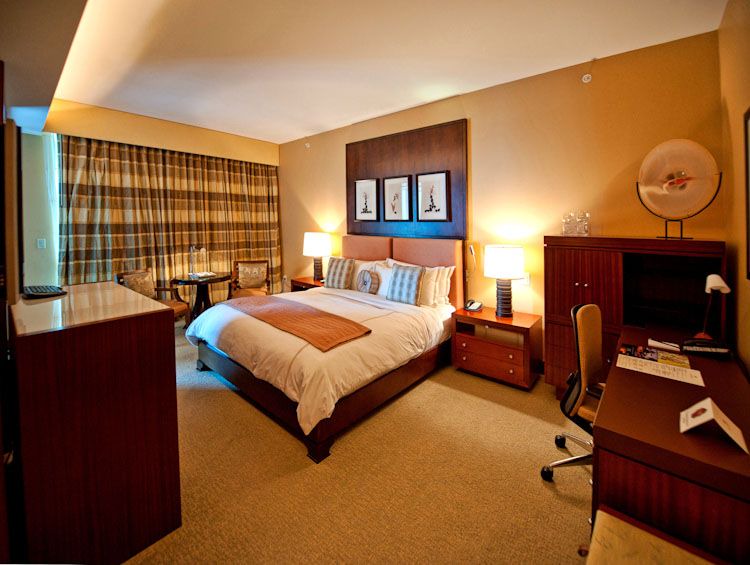 Bal Harbour Hotel | Beachfront Private Residence at the World-Renowned Ritz-Carlton Bal Harbour