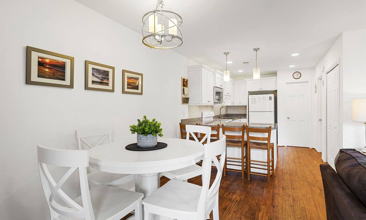 Seagrove Beach Condo | Beachwood Villas 5E - Heated Community Pool, Tennis Courts, Steps to the Beach!