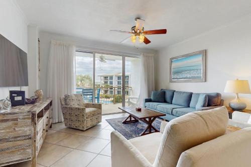 Rosemary Beach House | Beautiful 3rd-floor villa with hot tub tennis pickleball & balcony with views