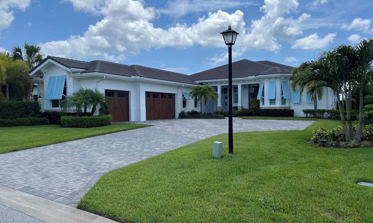 Grand Harbor House | Beautiful 4-bedroom house with AC in welcoming Vero Beach