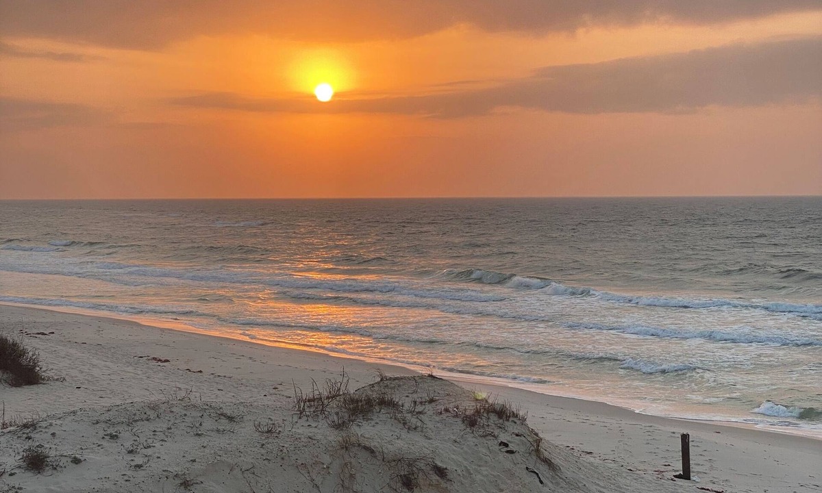 Fort Morgan House | Beautiful 5 bed/4 bath home with breathtaking views and steps from the water!