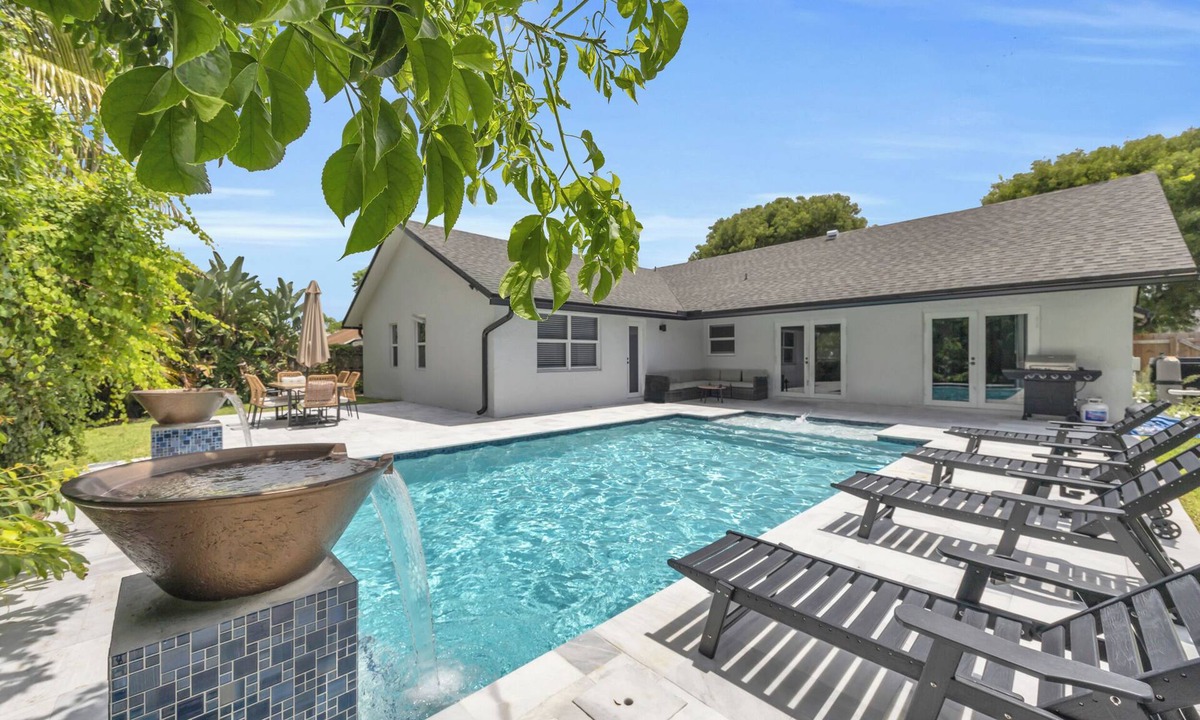 Tropic Palms House | Beautiful updated house in Delray with heated pool & game room. Close to boca!
