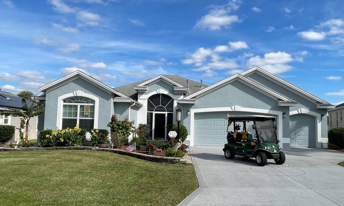 The Villages House | BEAUTIFULLY Decorated 3 Bdrm 2 Bath w/GAS GOLF CART, BBQ & FREE WIFI!