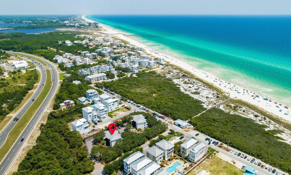 Inlet Beach Condo | BeeBy the Ocean l Walk to Beach l Bike to Rosemary l Pool