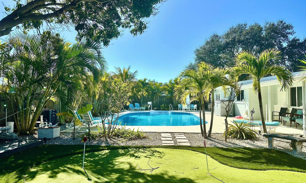 Port Canaveral House | Blastoff Beach House w HUGE Pool, Putting Green.And More! 4 Blocks to Beach.