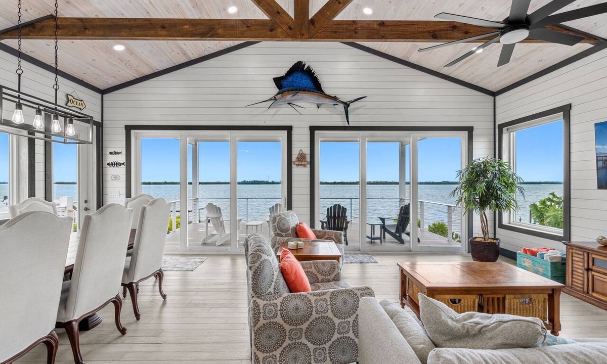 Grant-Valkaria House | Boater's paradise-Private Island-Water-front-Close to Sebastian Inlet