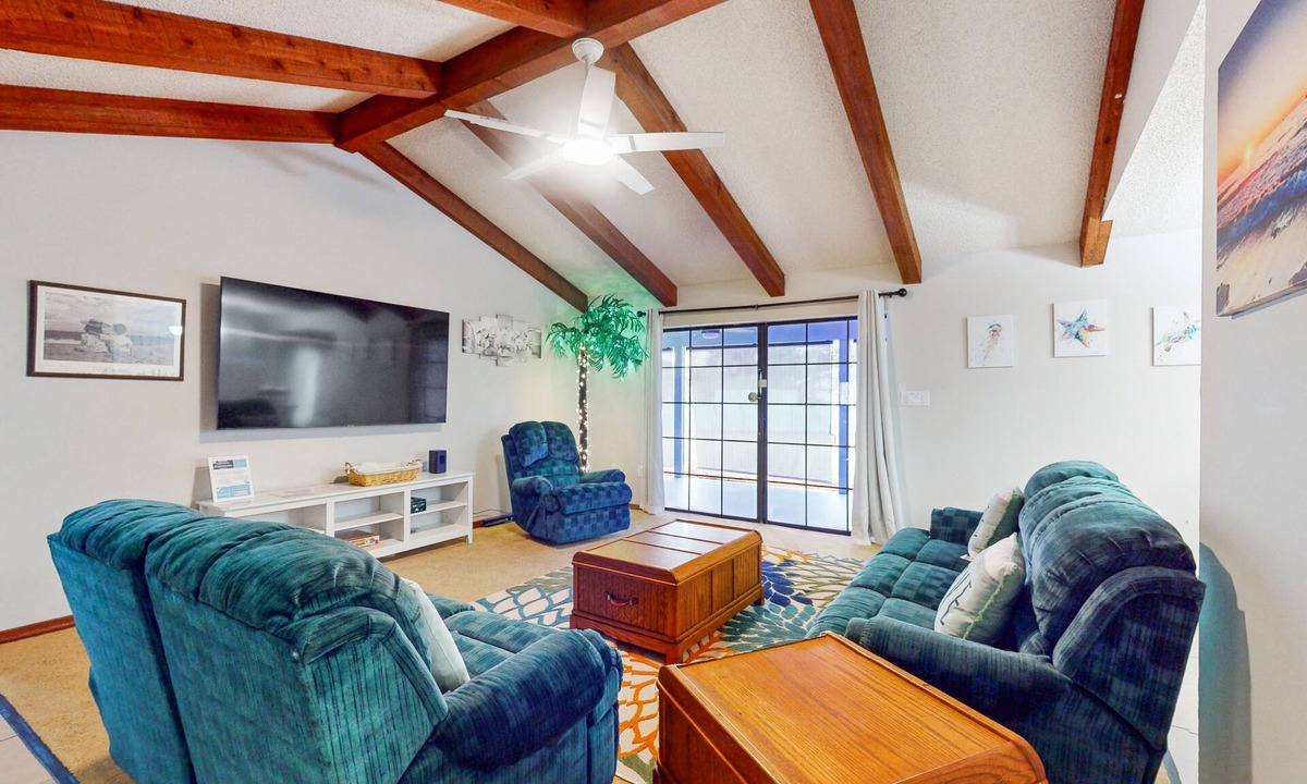Cape Caneveral Beach Gardens House | Boho-Chic Family Escape Near the Shore with Foosball, BBQ Grill , and Outdoor Patio! 🌴