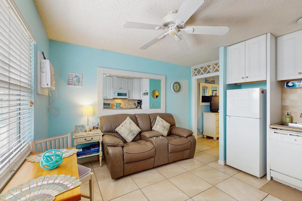 Belleair Beach House | Breezy Belleair 5E