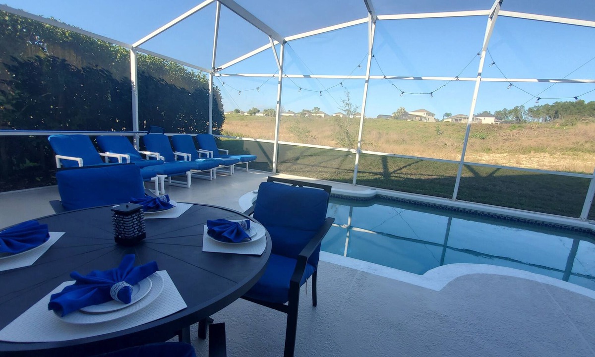 Highlands Reserve Villa | ✨Bright & Spacious 4‑Bedroom Villa with Private Heated Pool—Minutes from Disney!