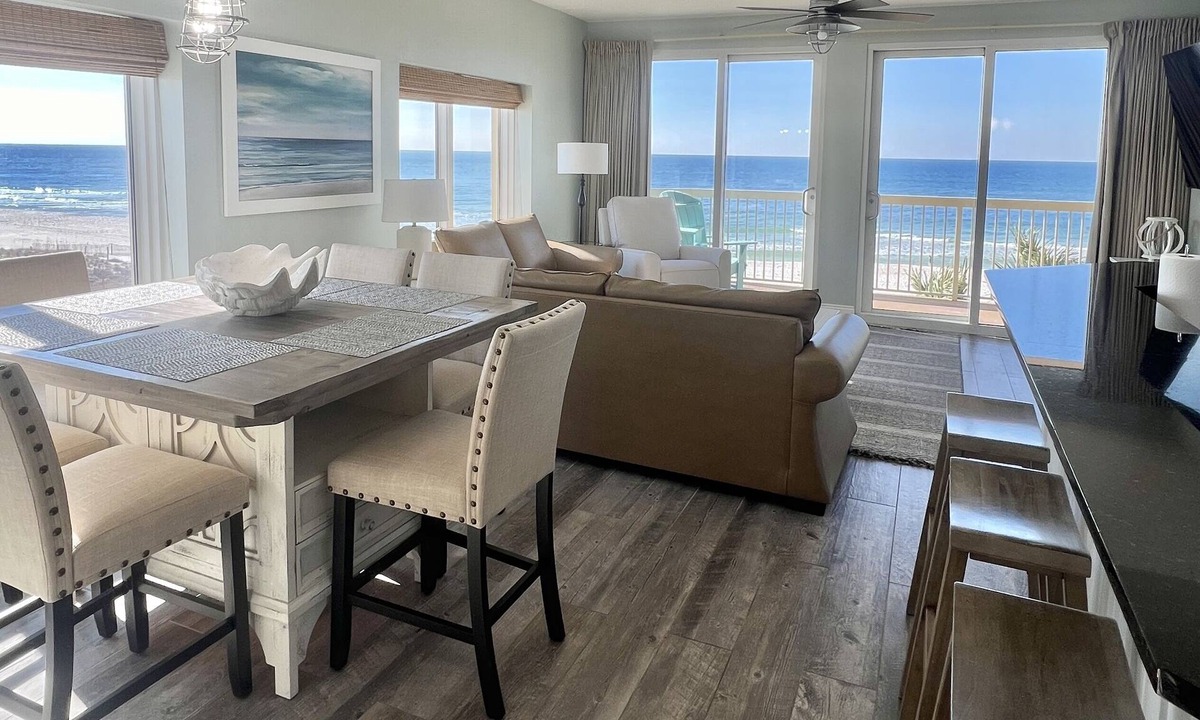 Panama City Beach Condo | CALYPSO BEACHFRONT 3BR 3BA 3rd Flr CRNR! TOP 1% of REVIEWS! 4 BEACH CHAIRS SRVC!
