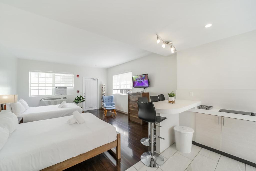 South Pointe Apartment | Casa Colaretta By At Mine Hospitality