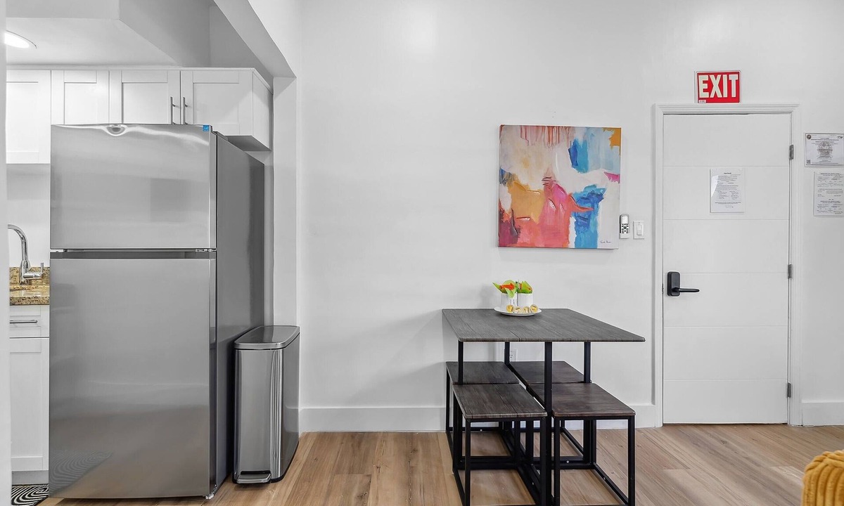 Hollywood South Central Beach Apartment | CASA ROSELLE 2 BEDROOMS