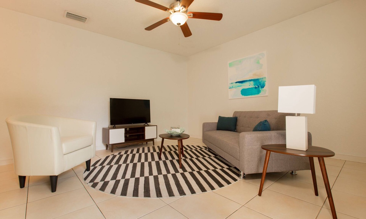 Sailboat Bend Apartment | Casual & Cozy Fort Lauderdale Getaway