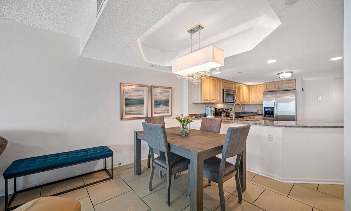 Sand Key Condo | ⭐CBC 1-9B –Clearwater Beach- Beachfront-Pool-Hot Tub-Tennis-Gym!⭐