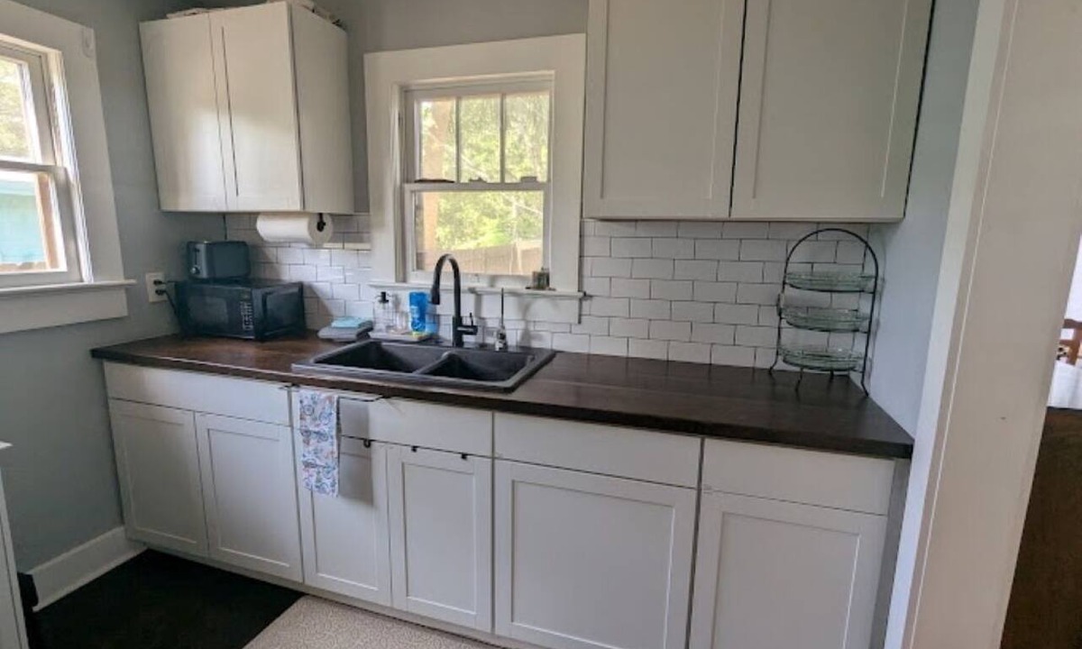 New Port Richey House | Charming 2-bedroom 1935 bungalow in downtown New Port Richey