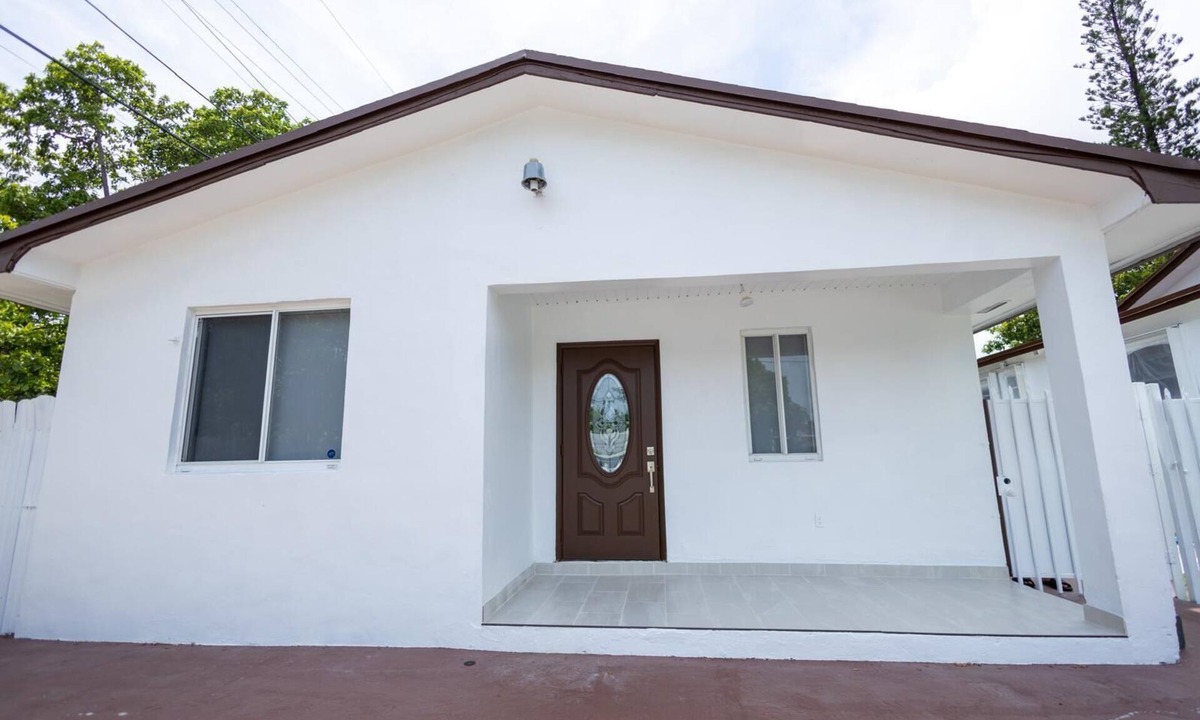 Allapattah House | Charming 2-bedroom house in Miami, minutes from the city's most touristic spots.