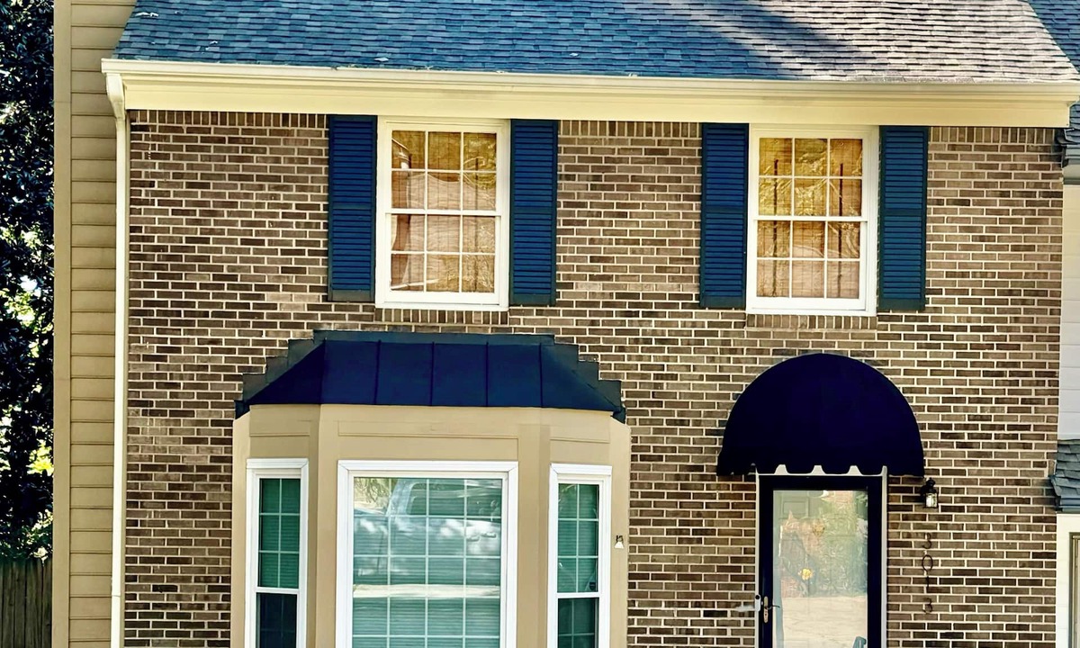 Crestline Heights House | Charming 2-bedroom townhome conveniently located