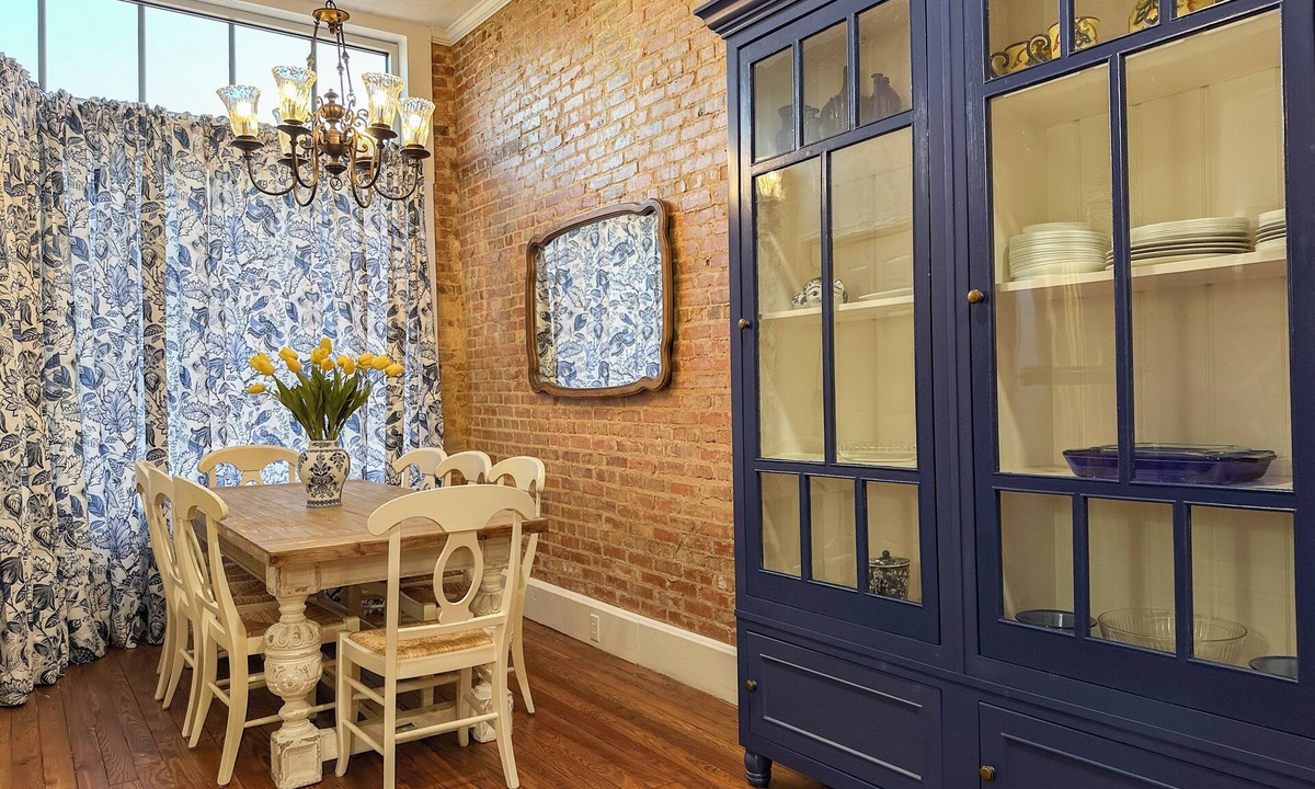 Troy Apartment | Charming 2 BR/2 bath in Historic District - Rent 1 Suite or Both/8-16 people!