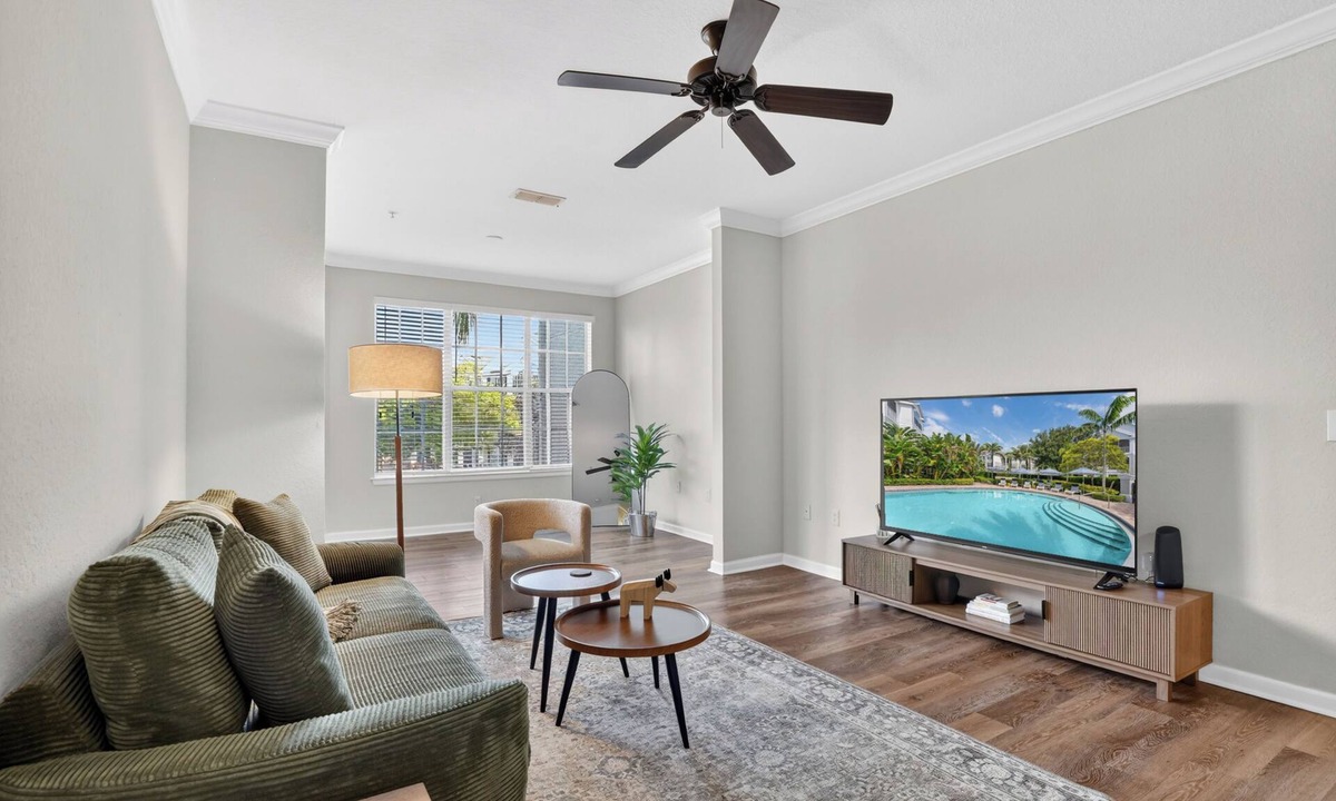 Oviedo Apartment | Charming 2BR 7 mins from UCF with fitness and washer dryer in lovely Oviedo