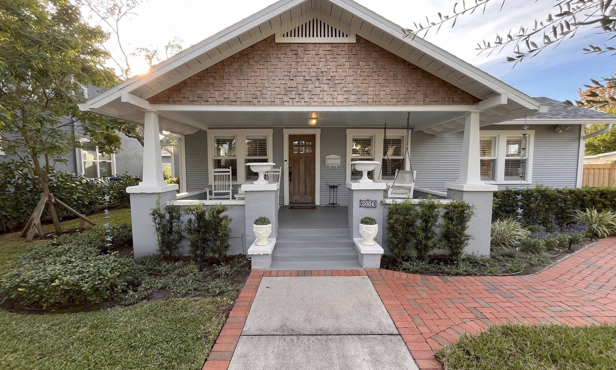 Tampa Heights House | Charming 3-bedroom bungalow in Tampa Heights