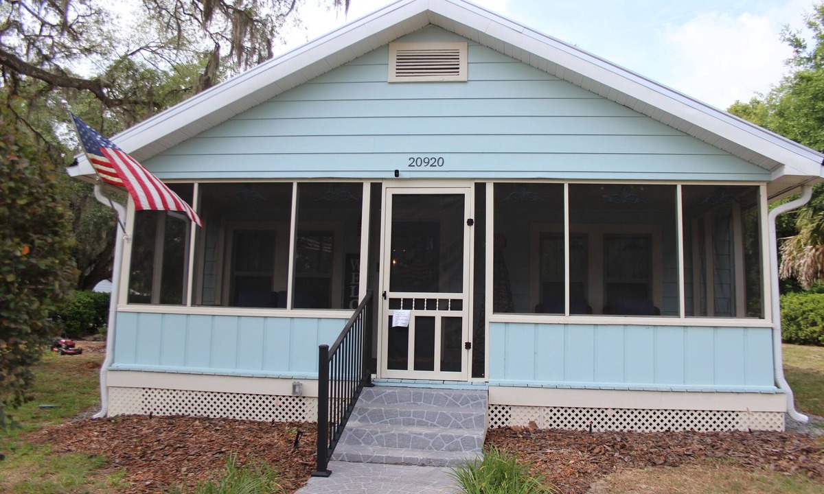 Dunnellon Cottage | Charming Cottage between 2 rivers in historic Dunnellon FL.