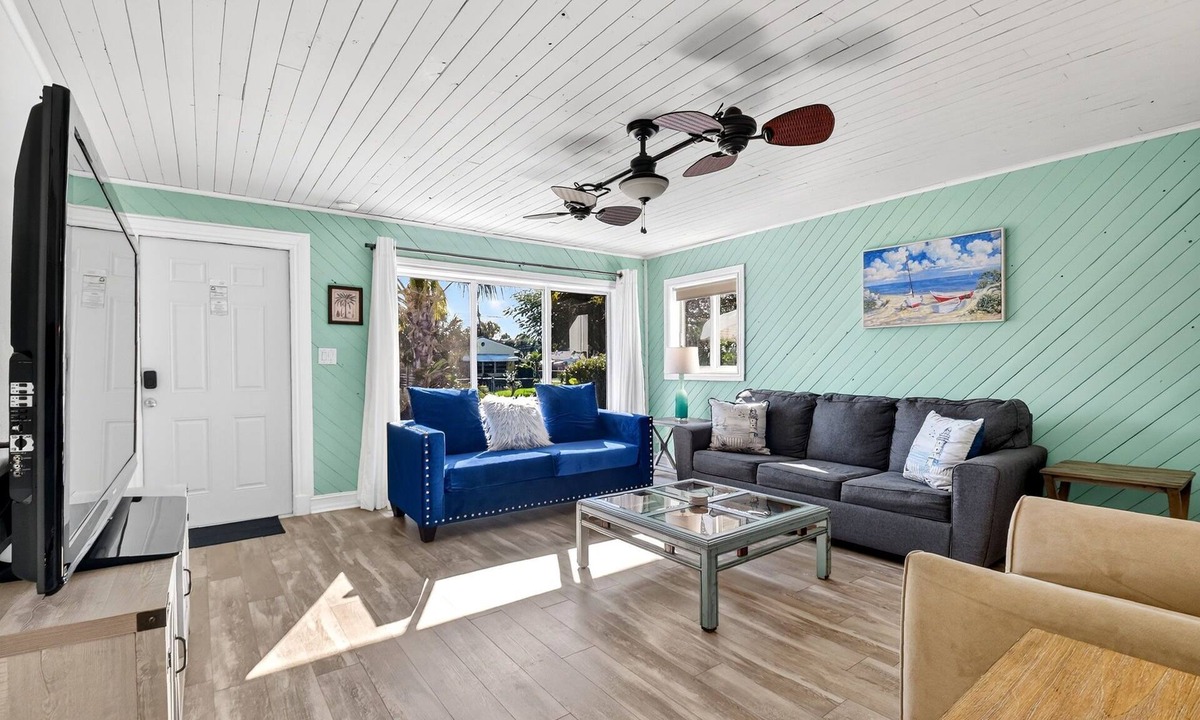 Riviera Beach House | Charming Cottage Near Singer Island Beach, Peanut Island Ferry, Palm Beach