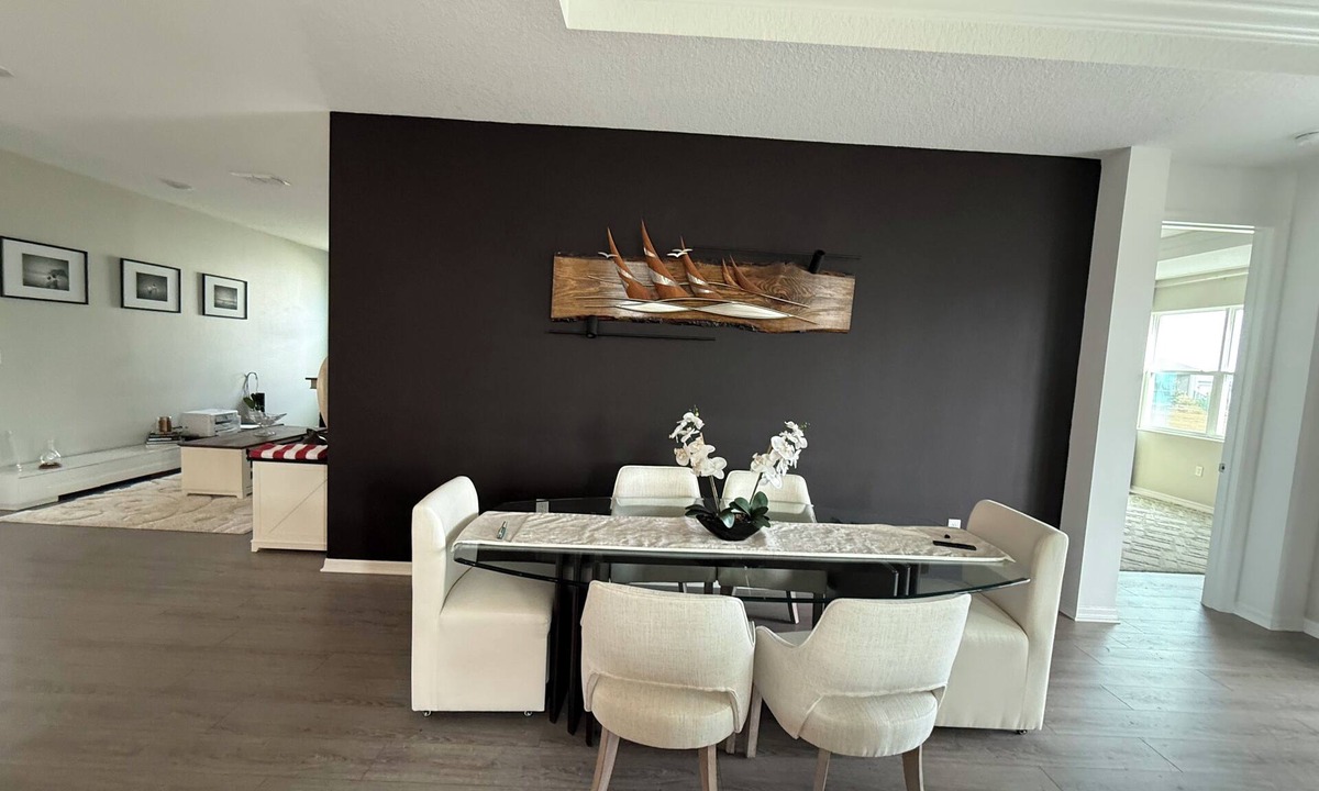 Ocala House | Charming short term rental 2-bedroom house with WIFI in fantastic OTOW, Ocala