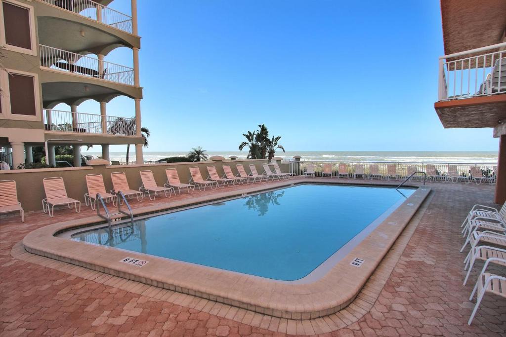 Indian Shores House | Chateaux by Florida Lifestyle Vacation Rentals