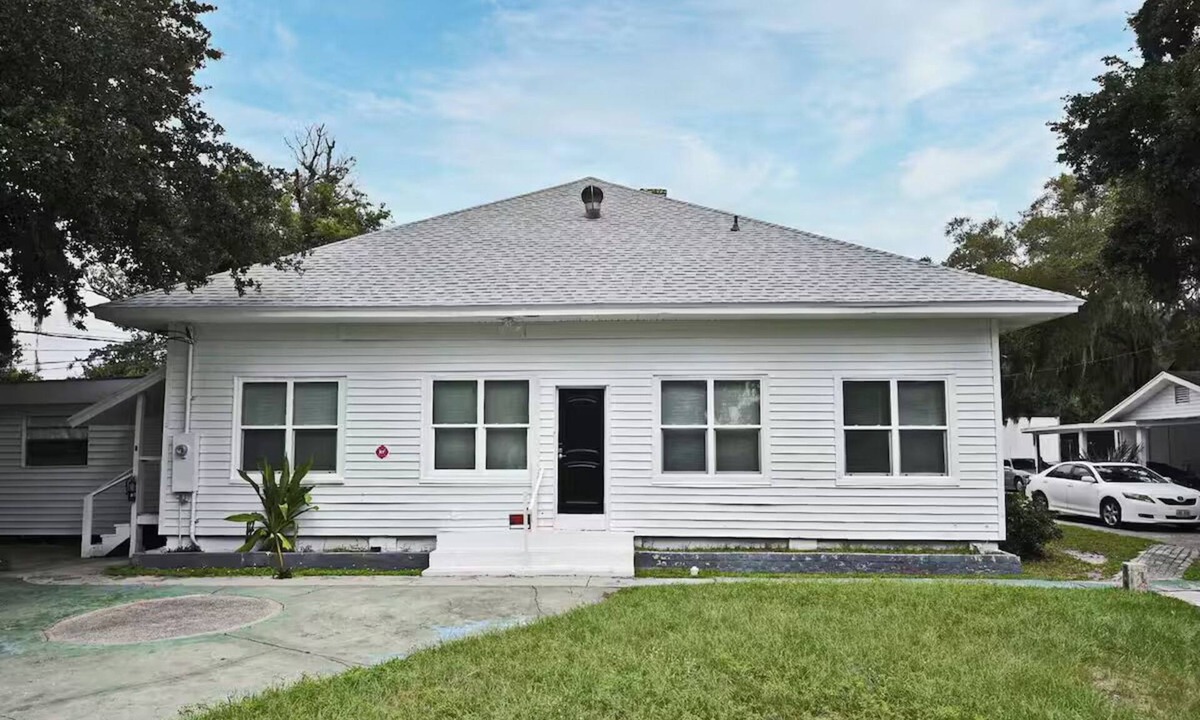 Winter Garden Apartment | Chic Studio Apt #4 by Bike Trail & Historic Downtown Winter Garden