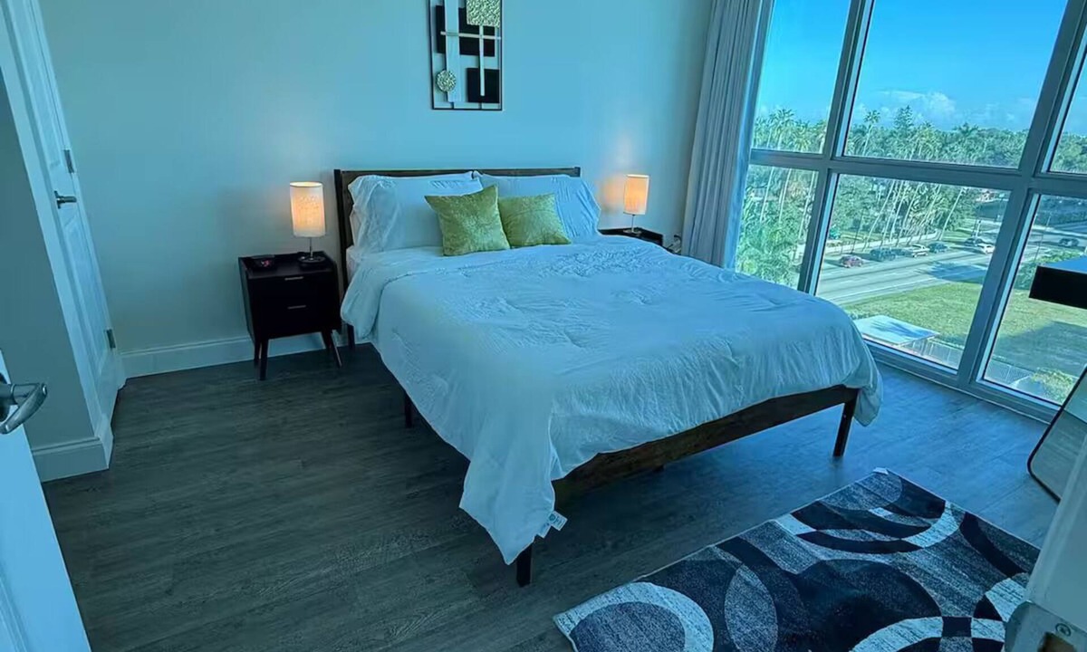 Downtown Historic District Apartment | City-View Getaway in the Heart of Downtown