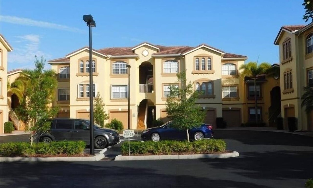 Iona Condo | Close to Beach, Pool, Hot tub, Fitness Room at the Gardens of Beachwalk