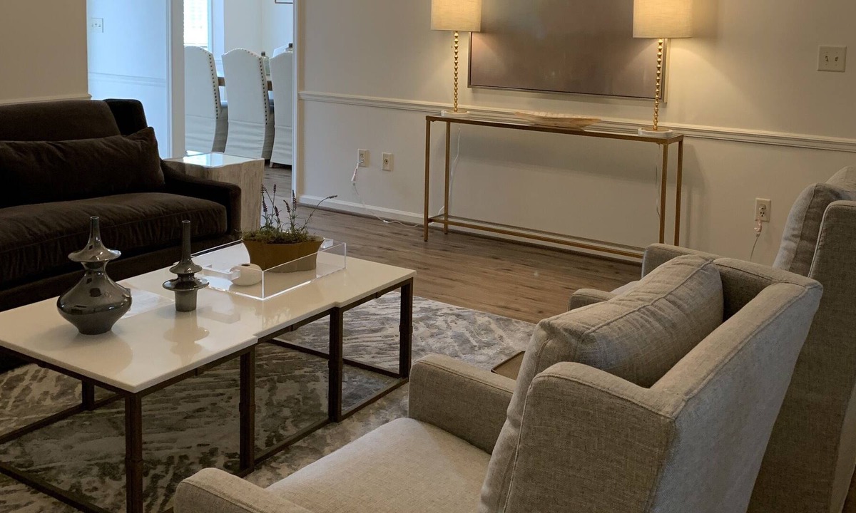 Tuscaloosa House | Close to Everything...Next to Perfect