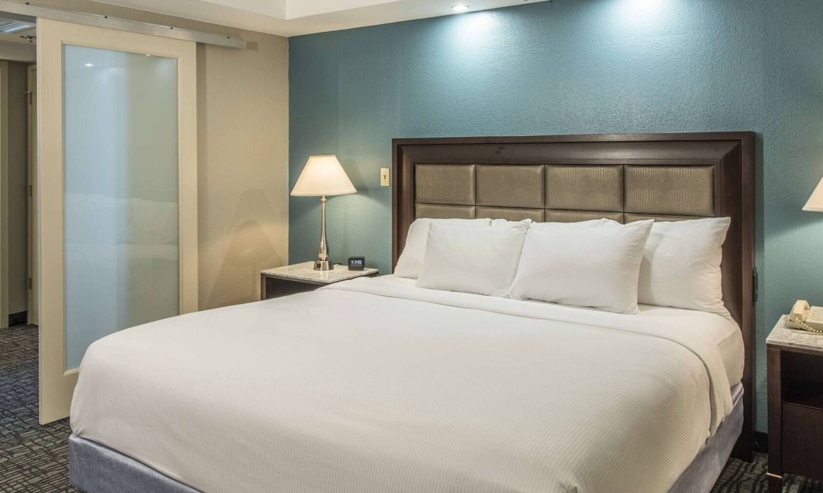 Cocoa Beach Hotel | Coastal 2-Queen Suite | Outdoor Pool w/Splash Pad, Tiki Bar & Beach Access