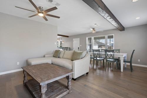 Bay St Louis House | Coastal Getaway Near Beach & Casino 2BR Sleep 6