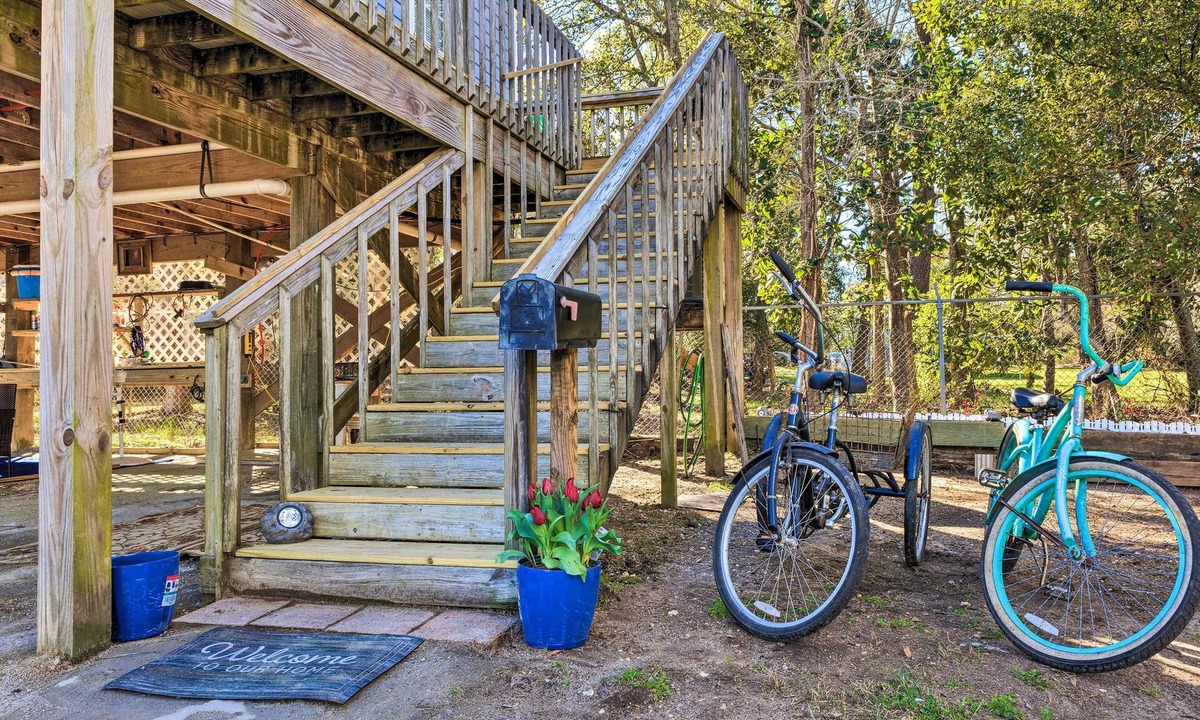 Theodore Apartment | Coden Vacation Rental w/Bay Access!