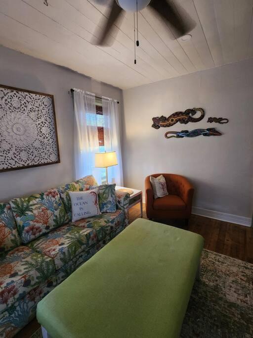 Warrington House | Coral Cottage Pensacola