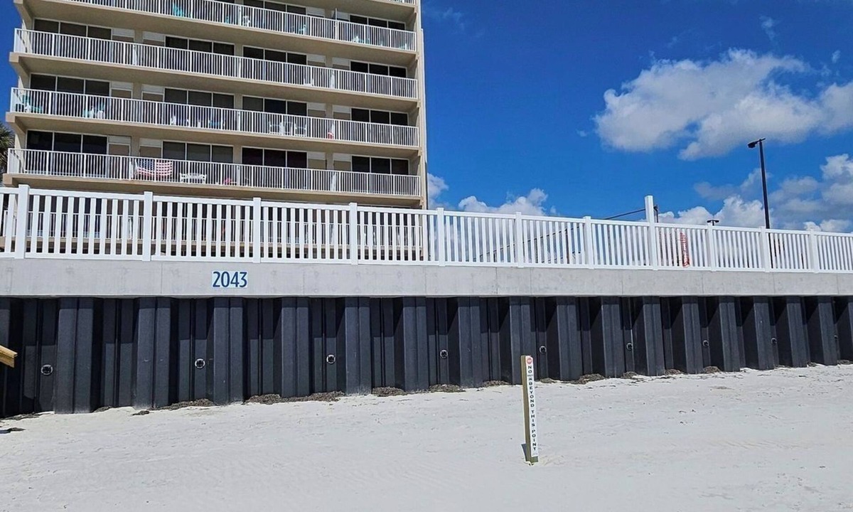 Schulte Park Condo | Cozy 1-bedroom condo in phenomenal Daytona Beach Shores with AC