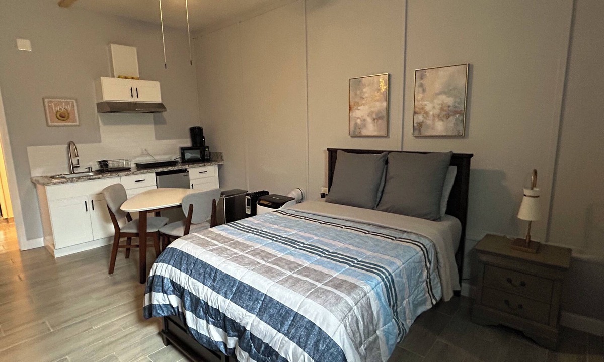 Lakeland Apartment | Cozy 1-bedroom apartment in perfect Lakeland with AC