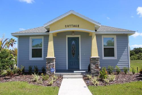 Oviedo House | Cozy 2BR Retreat Near Orlando & Lake Jesup