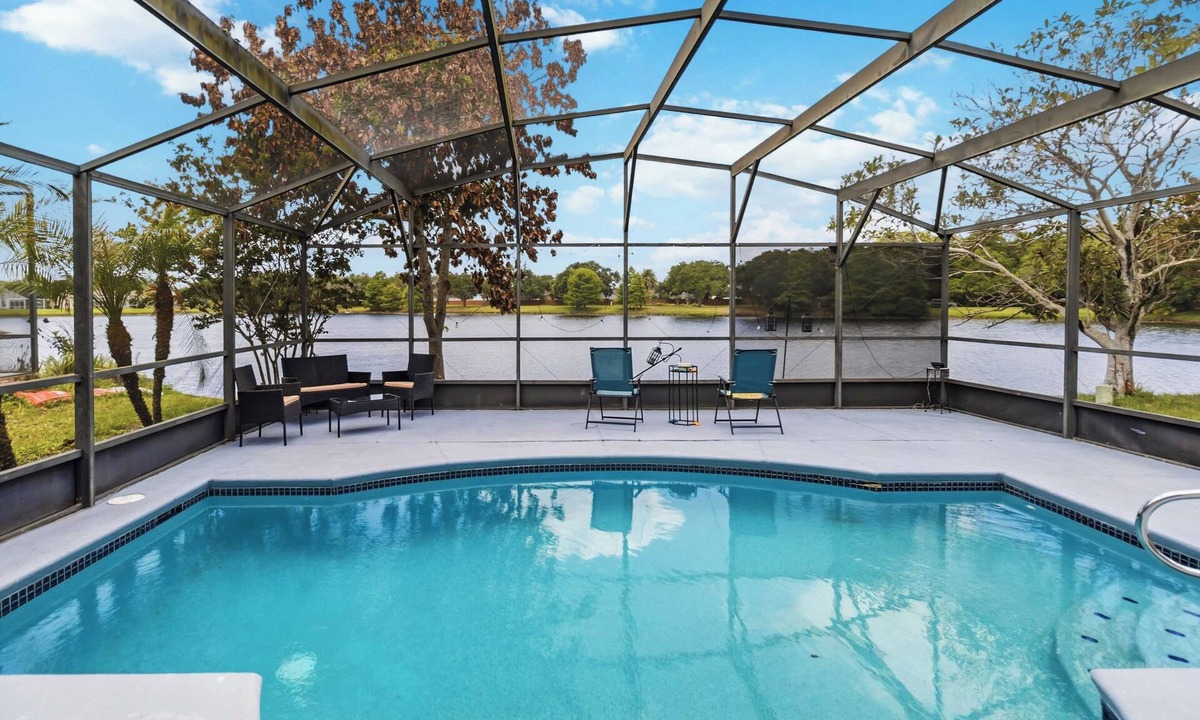 Lakeside Estates House | Cozy 3-bedroom Pool house in Central Kissimmee Close To Parks