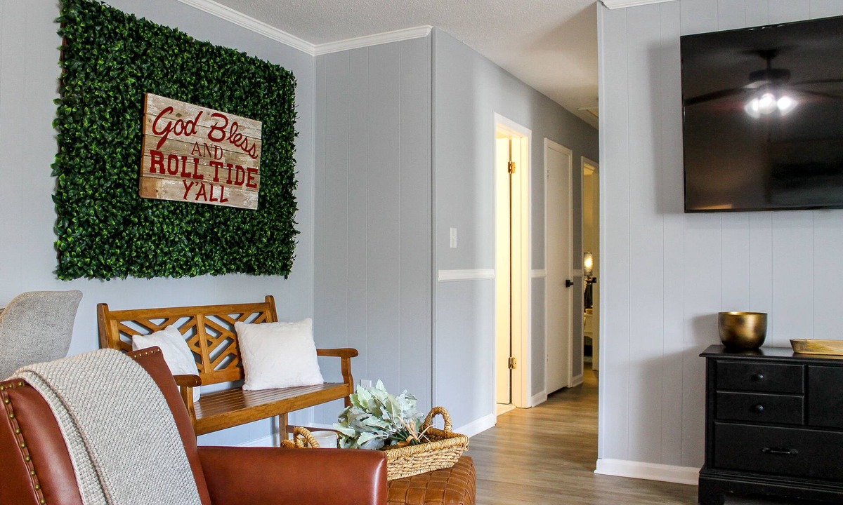 Northport House | Cozy 3BR/2BA Home Near Bryant-Denny Stadium - Sleeps 7