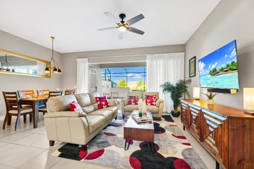 Davenport House | Cozy Disney Themed Townhouse 4BR Private Pool at Festival Resort