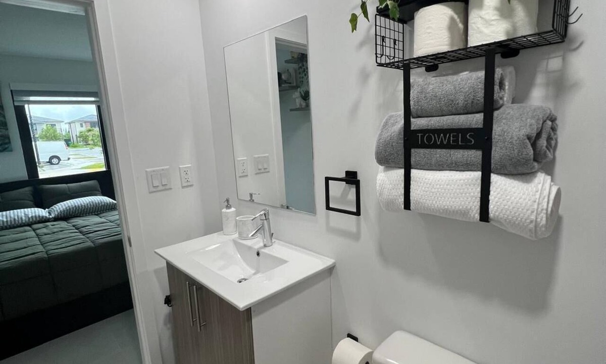 Florida City Apartment | Cozy Queen Suite Near the Everglades & Florida Keys