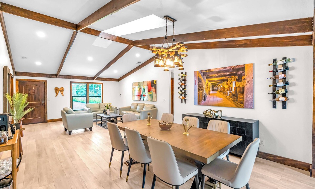 Rural Estates House | Cozy Rustic Estate Pool, Fire Pit, Near Stores