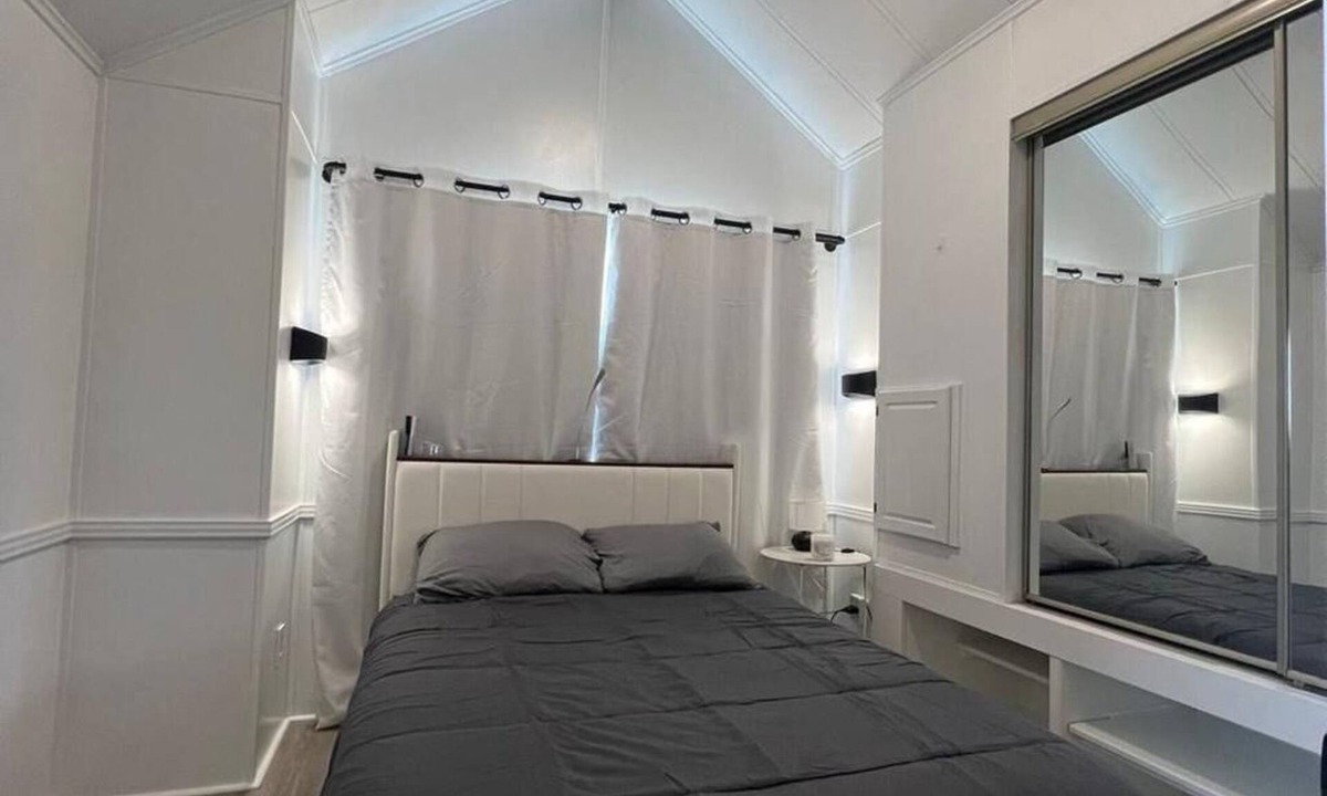 Davenport House | Cozy Tiny Mobile Home Near Disney
