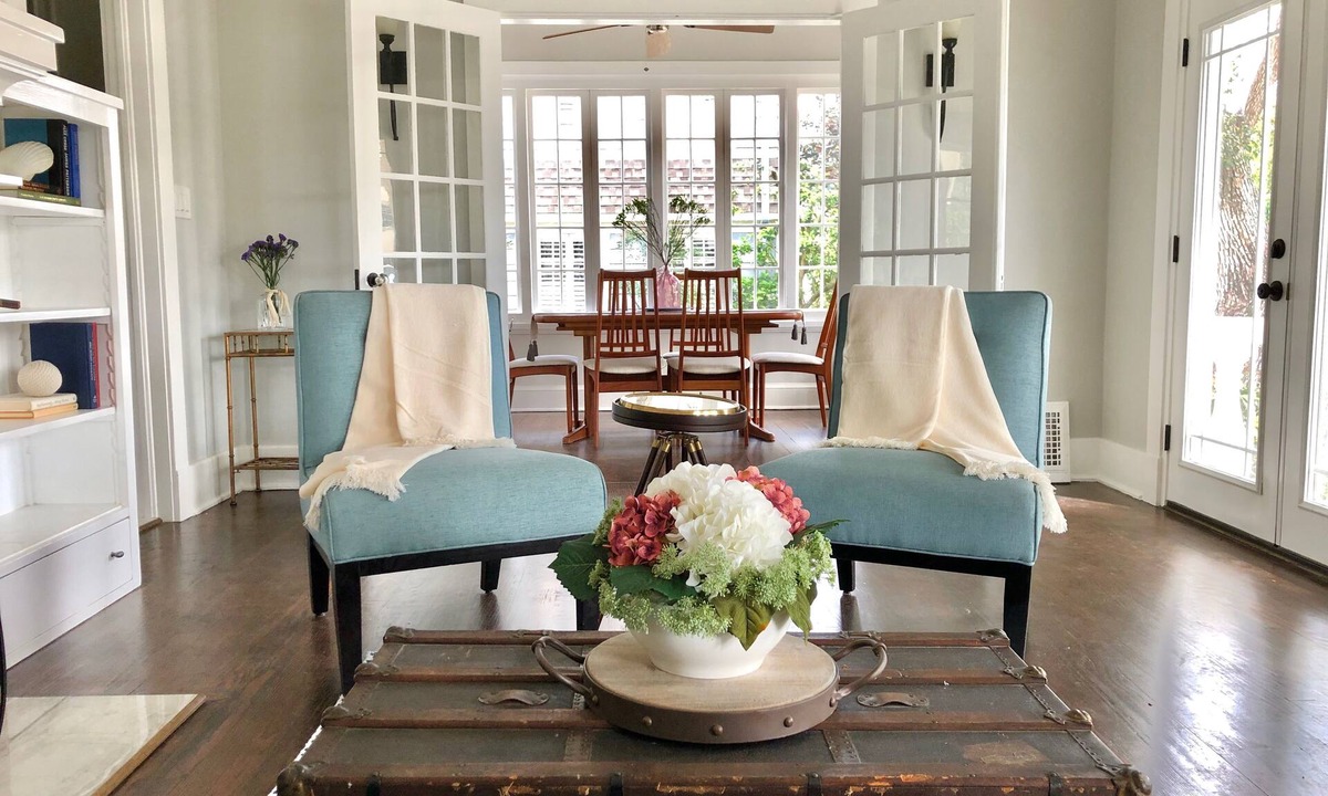 Winter Park House | Cute bungalow minutes walk from Park Avenue.