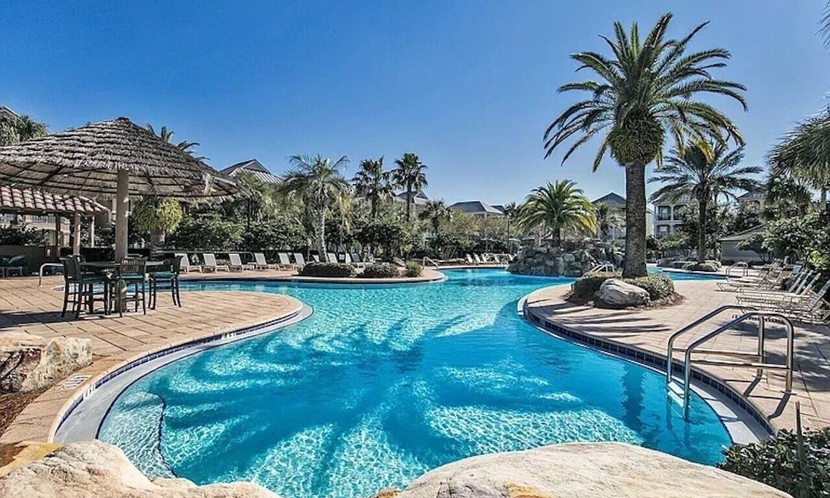 Villages of Crystal Beach House | Designer 5BR Destin Sleeps 14 Dog OK + Pool