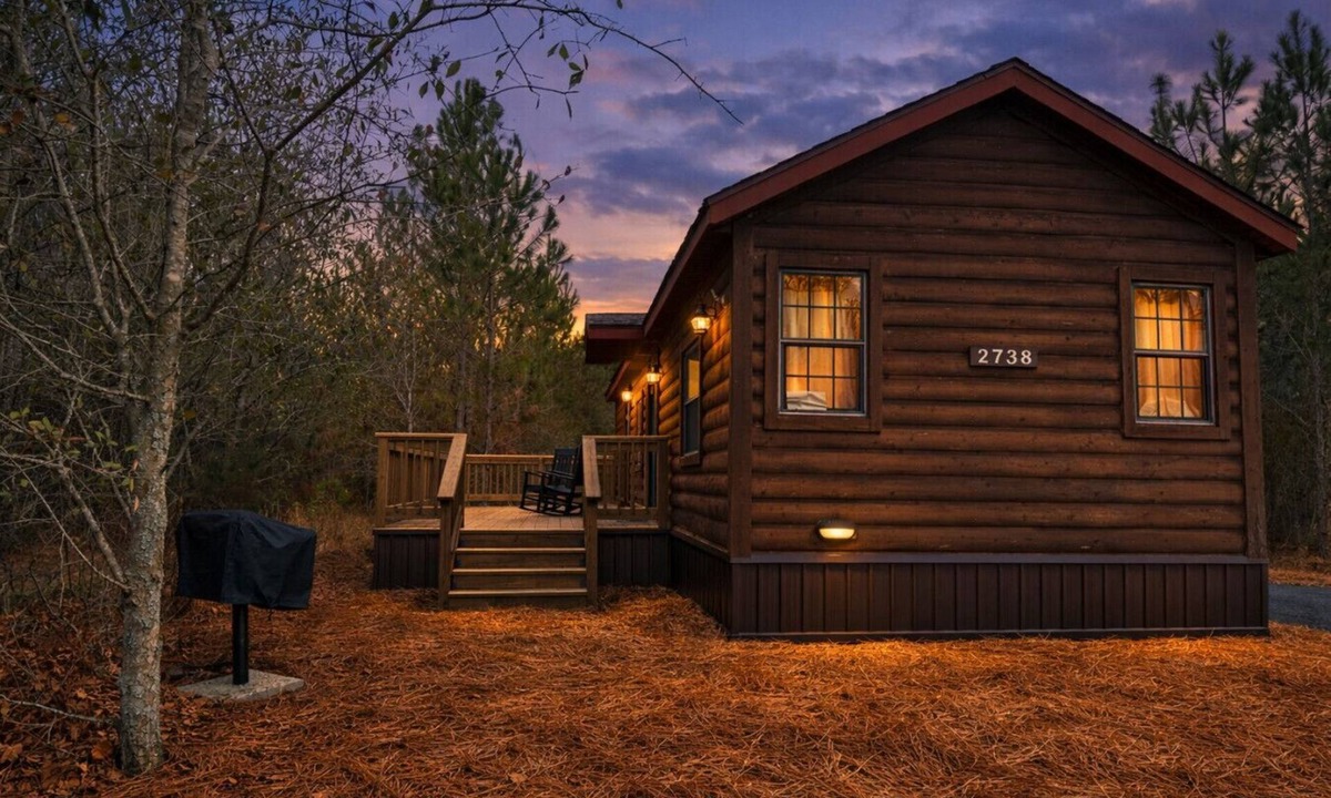 Irwinville Cabin | Disney Fort Wilderness Cabin – The Pioneer (Close to I-75)