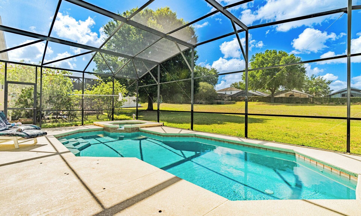 Legacy Park House | Disney Getaway, 5BR Villa, Pool, Spa, Game Room, No Rear Neighbors